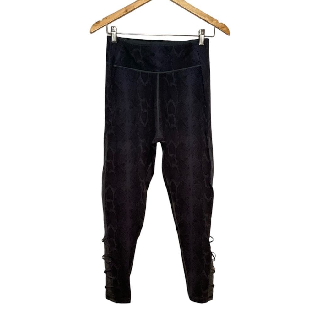 Victoria Secret High Rise Leggings, Snakeskin